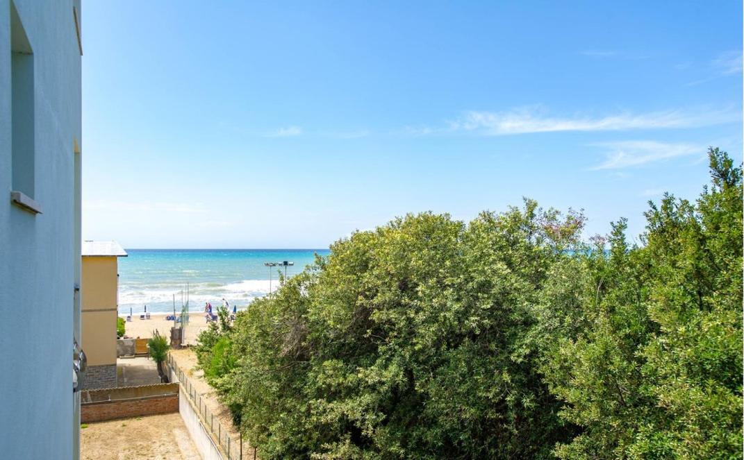 Hotel Aurora San Vincenzo Exterior photo