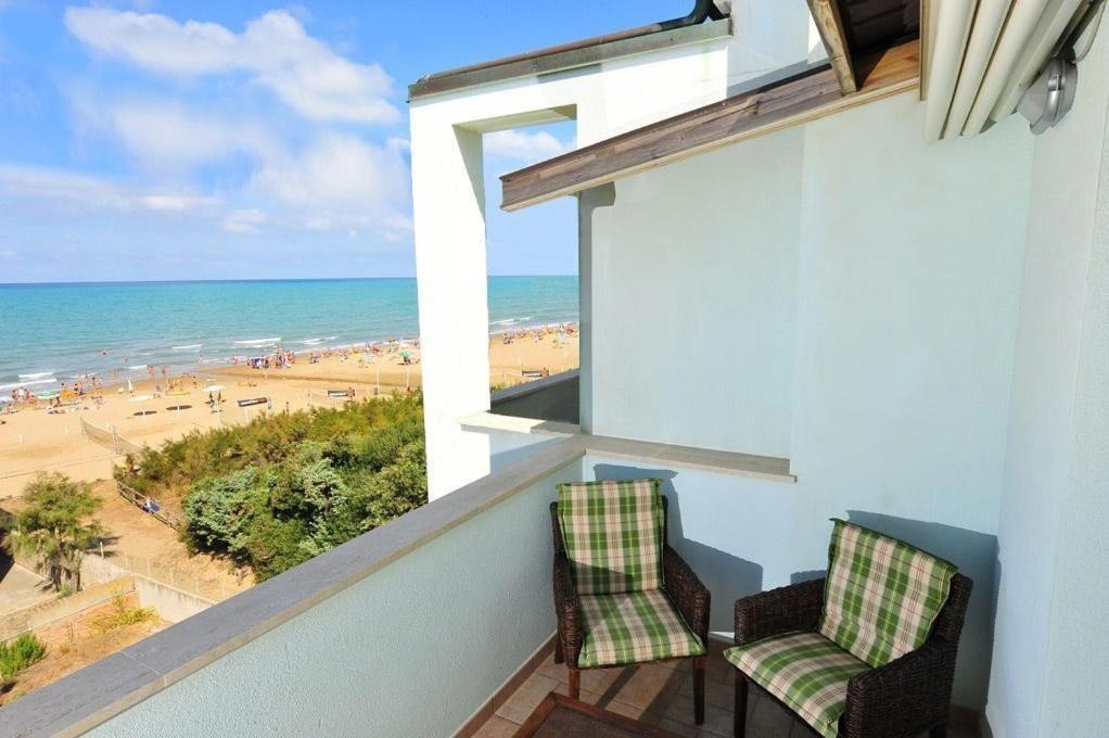 Hotel Aurora San Vincenzo Exterior photo