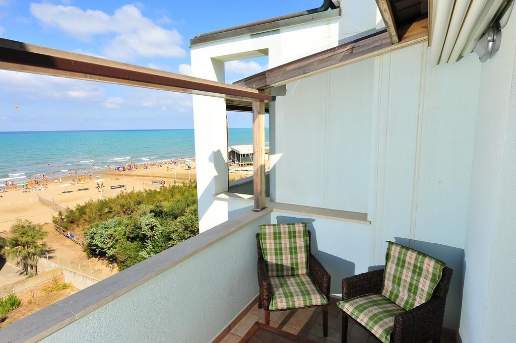 Hotel Aurora San Vincenzo Exterior photo
